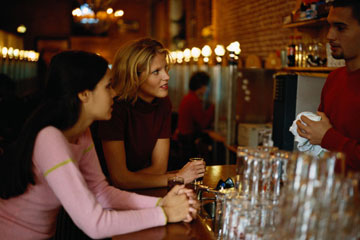 Have FUN and meet people as a professional bartender!