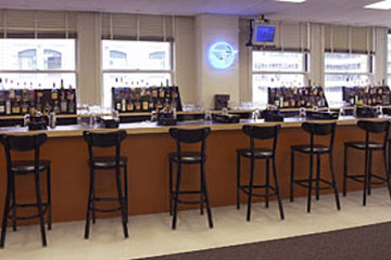 Learn behind an actual bar from our qualified instructors at the San Francisco School of Bartending!